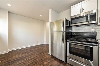 Building Photo - 215 S Gardner Ave