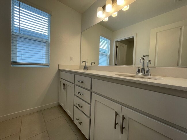 Building Photo - Brand-New, Never-Lived-In Home in a Top-Rated School District!