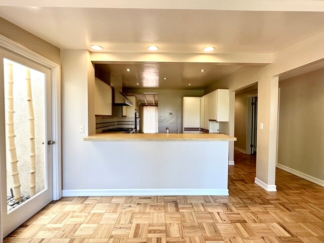 Building Photo - 1316 Granvia Altamira