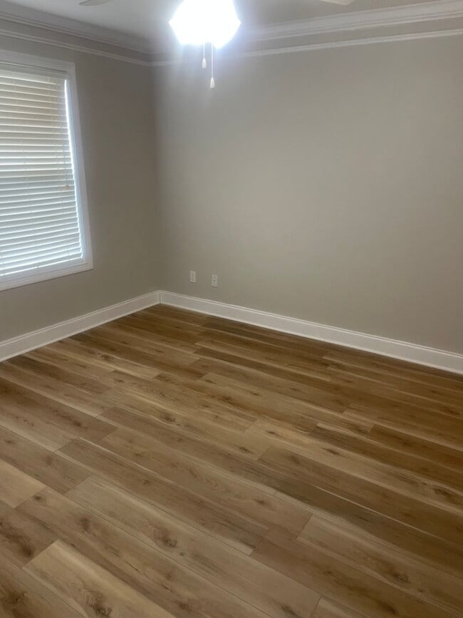 Building Photo - 4910 Kitty Hawk Way