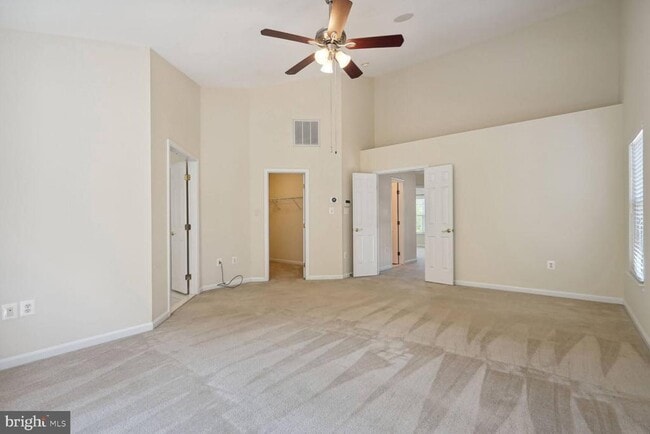 Building Photo - 7301 Oldham Leeds Way