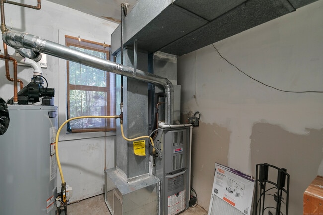 Building Photo - 58 Edgewood Ave