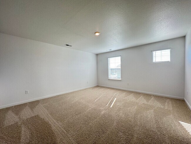 Building Photo - Brand New, Beautiful House-Fort Collins/Wi...