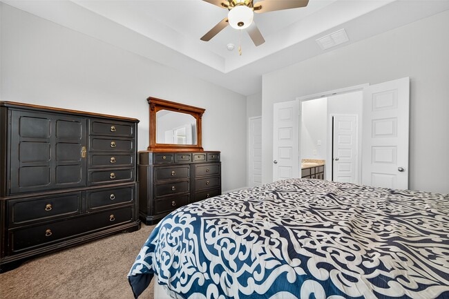 Building Photo - 8102 Coral Dr