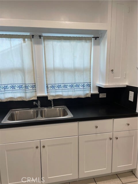 Building Photo - 216 Poppy Ave