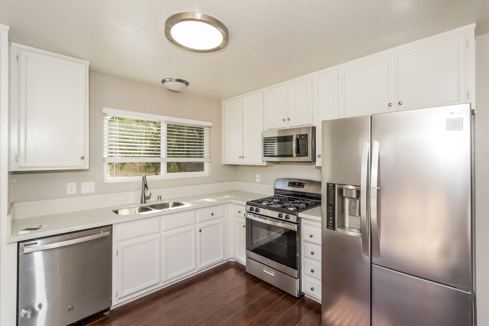 Building Photo - 644 Paulson Dr