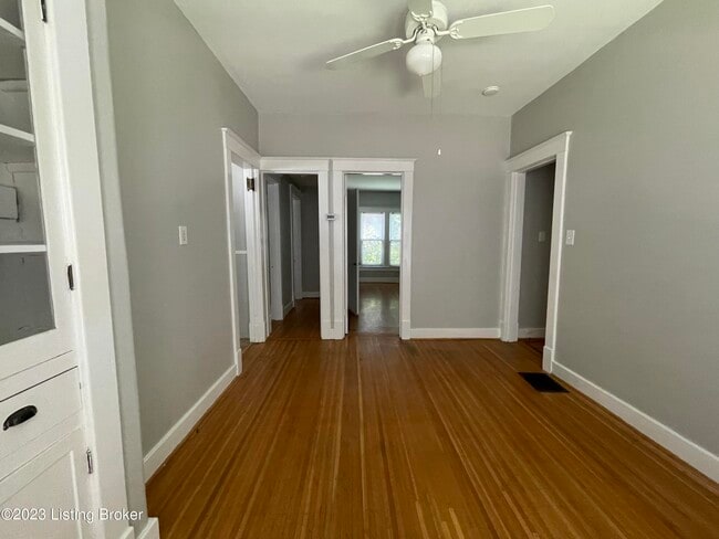 Building Photo - 2177 Baringer Ave