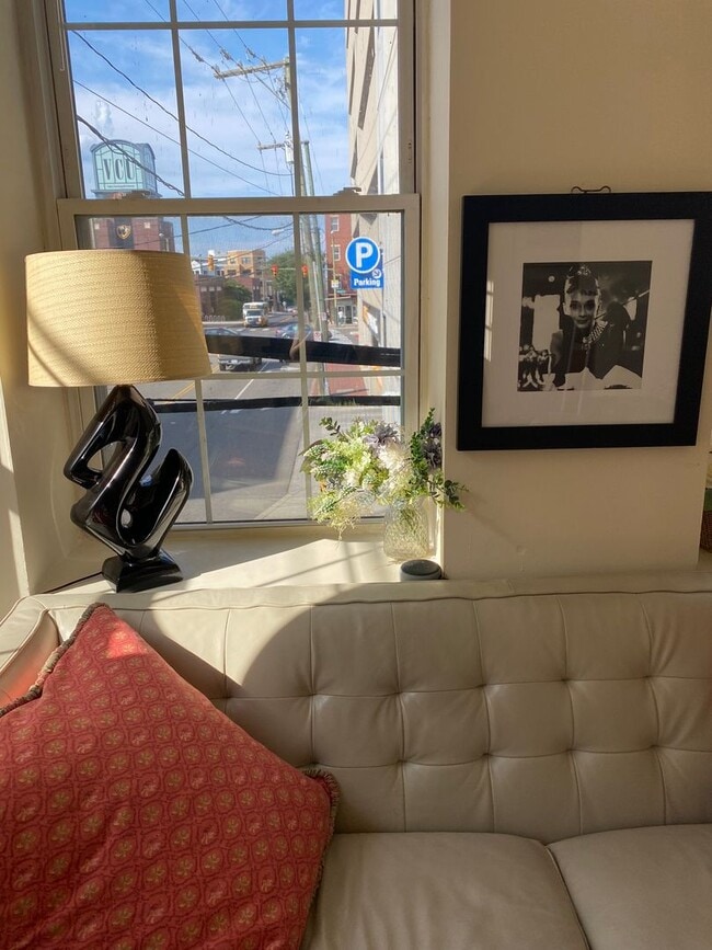 Building Photo - 517 N Harrison St