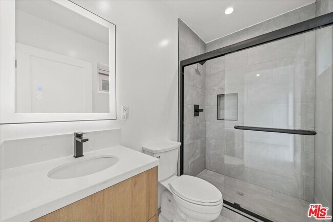Building Photo - 4922 S Centinela Ave
