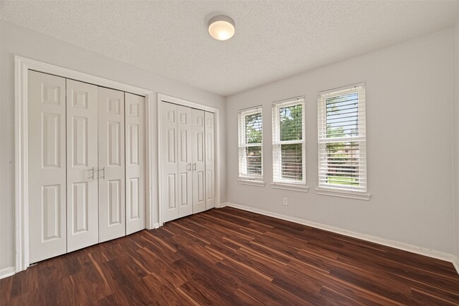 Building Photo - 14507 Ravenhurst Ln