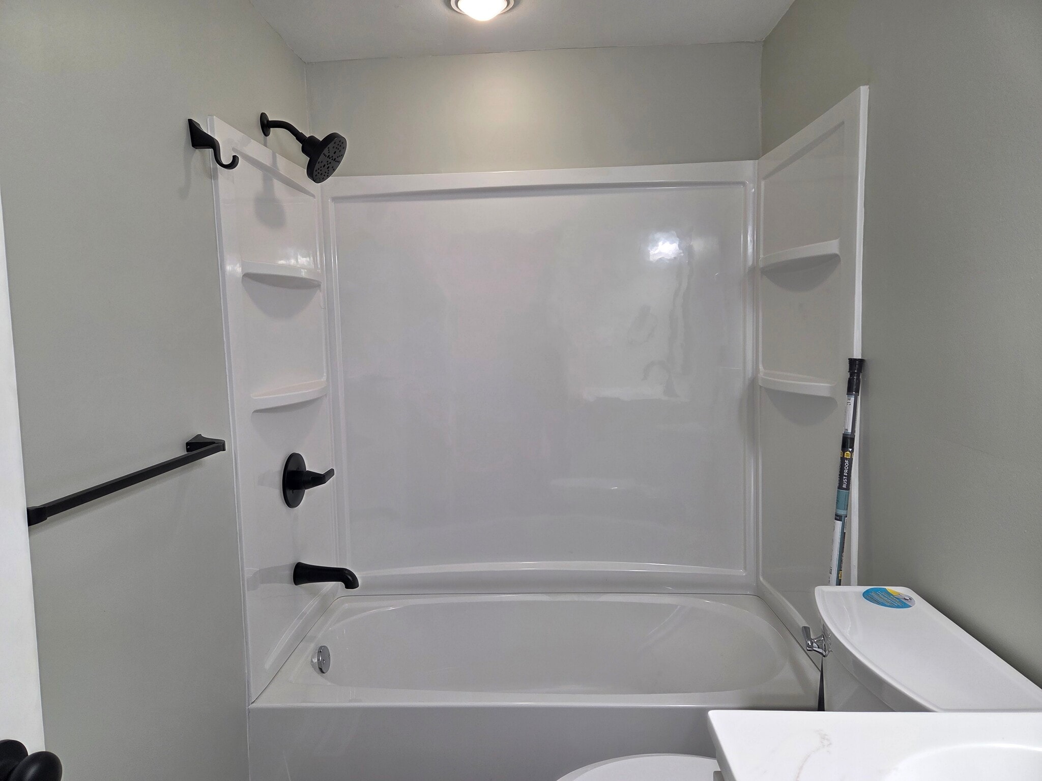 Building Photo - 763 Douglas St