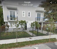 Building Photo - 3823 Thomas Ave