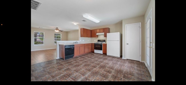 Building Photo - 11617 Briarcreek Loop