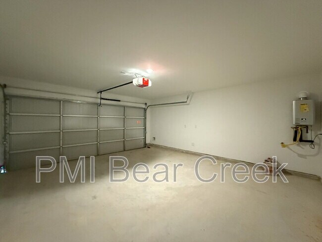 Building Photo - 25777 John Wayne Dr