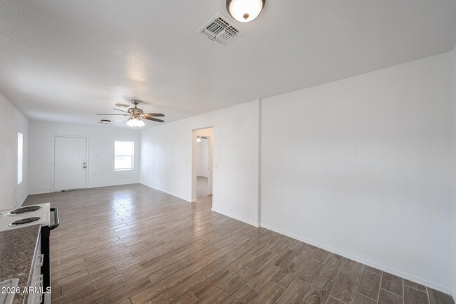 Building Photo - 1215 W Pima St