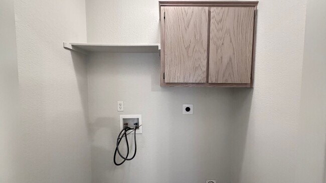 Building Photo - 2706 Vernice Loop