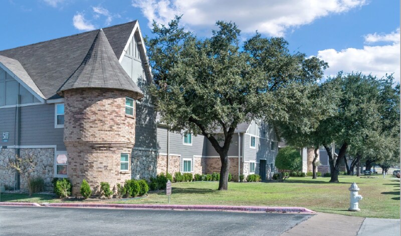Building Photo - 2835 Villa Creek Dr