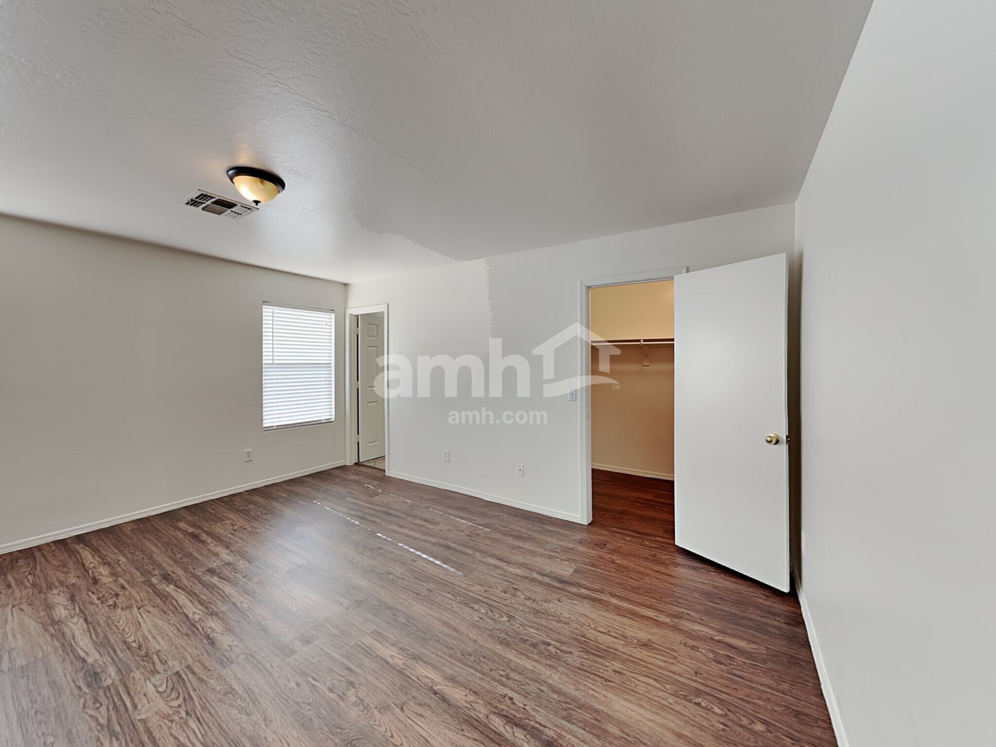 Building Photo - 15104 N 156th Ln