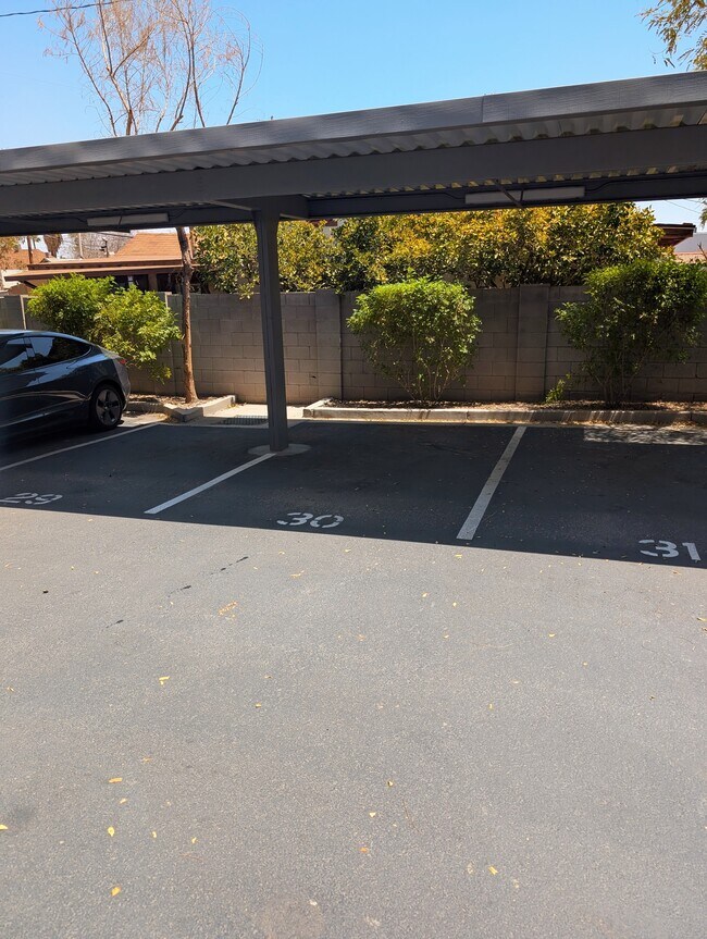 Building Photo - 475 N 9th St