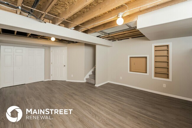 Building Photo - 10150 Jasper St