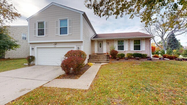 Primary Photo - 1327 Larchmont Dr