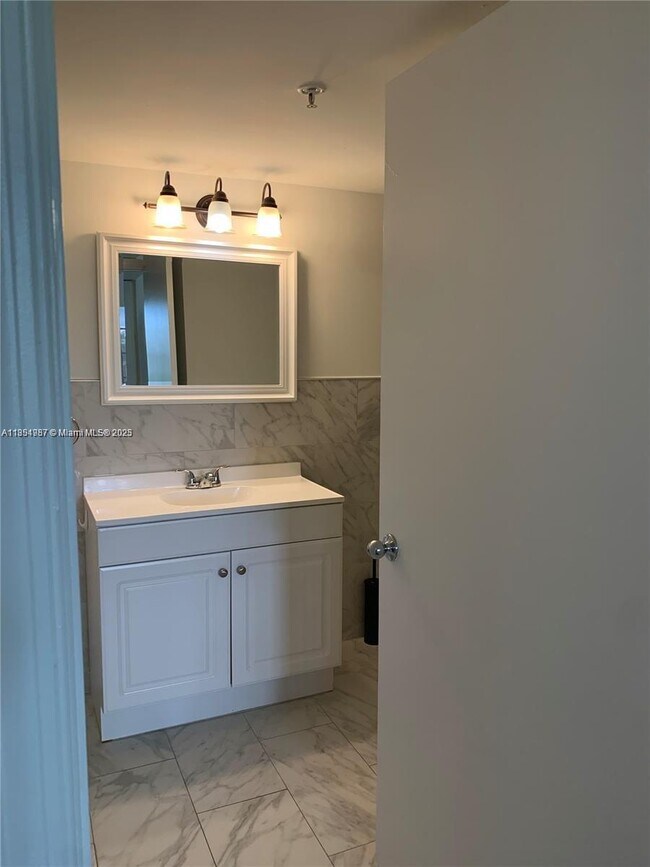 Building Photo - 2071 Renaissance Blvd