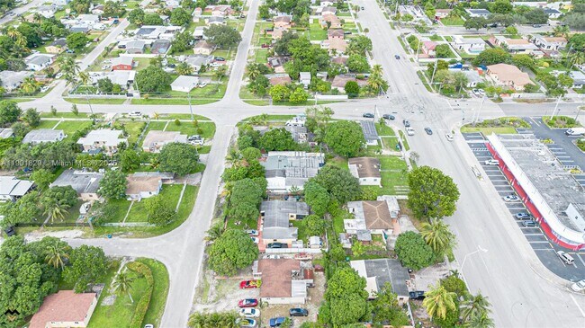 Building Photo - 12615 E Randall Park Dr