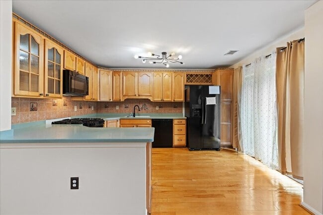 Building Photo - 95 Tattersall Dr