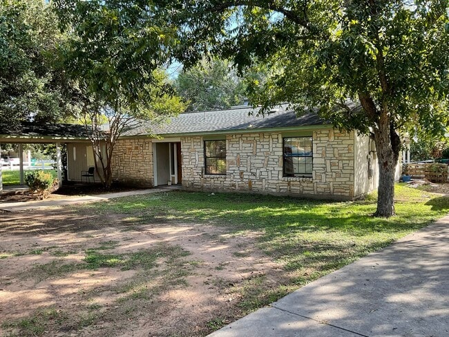 Primary Photo - **Coming Soon** Gorgeous 3 Bedroom 2 Bath ...