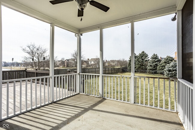 Building Photo - 8102 Fairway Dr