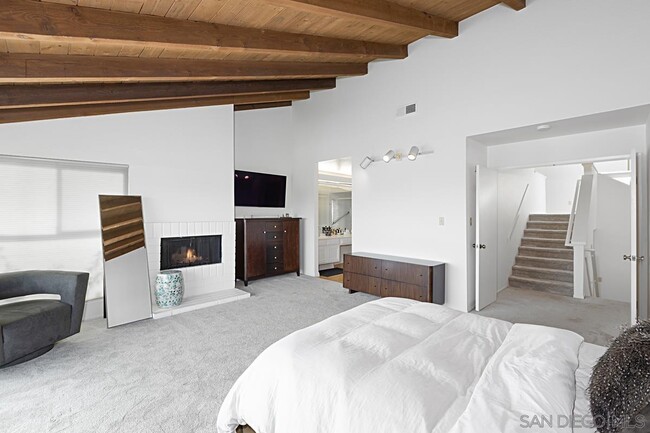 Building Photo - 6605 Caminito Scioto