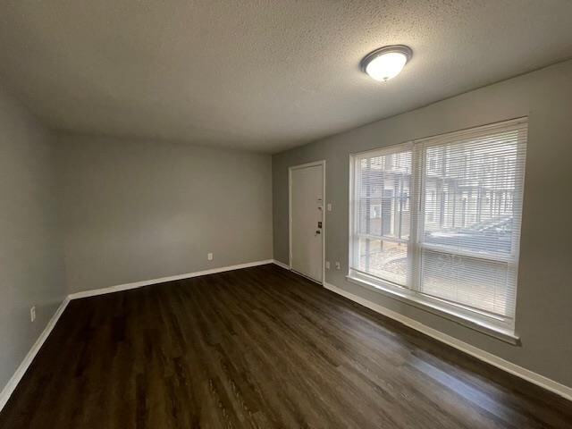 Building Photo - 605 Patterson St