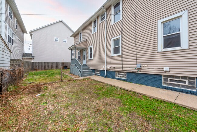 1890 W 54th St (Downstairs) - 1890 W 54th St