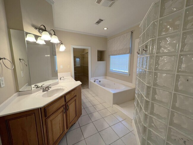 Building Photo - 850 Cold Creek Cove