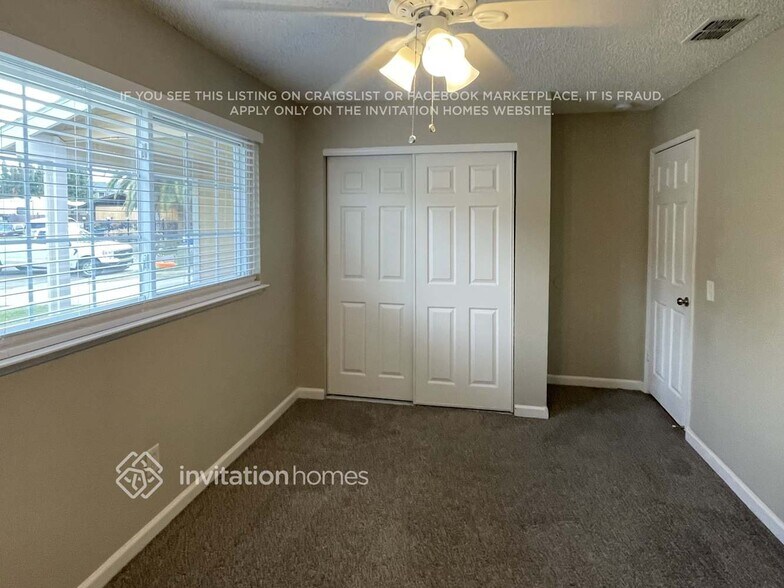 Building Photo - 8571 Fairlawn Ct