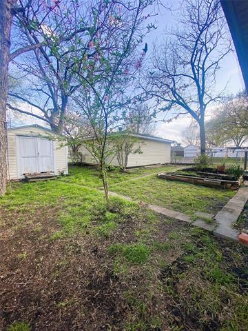 Building Photo - 308 N Shawnee St