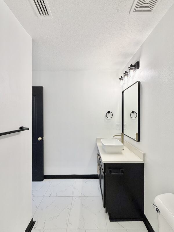 Building Photo - 4978 White Sanderling Ct
