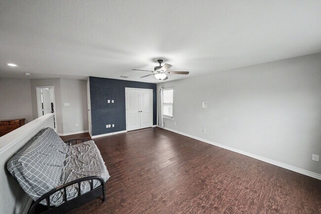 Building Photo - Spacious Home with Office, Game Room & Solar Panels Near Randolph AFB - Realtor Commission: $500