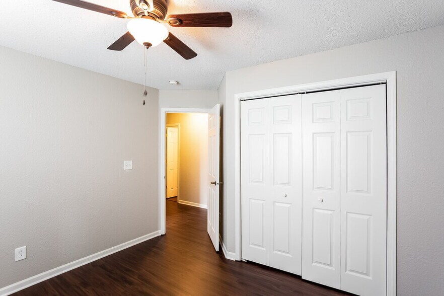 Building Photo - 7633 Scatter Woods Ln