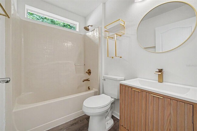 Building Photo - 30 Piermount Ln
