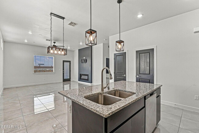 Building Photo - 13868 Paseo de Loma Ct