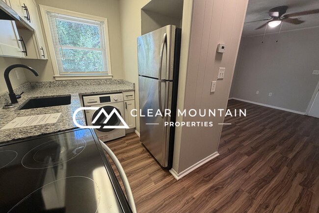 Building Photo - Move-in Special! Limited-Time Leasing Offer!