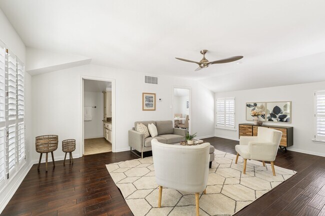 Building Photo - 11739 Wood Ln