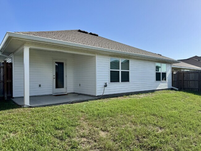 Building Photo - Beautiful 4 Bedroom Home in Brighton Oaks – Convenient to Tyndall AFB!