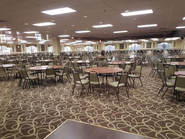 Building Photo - 326 Preston H