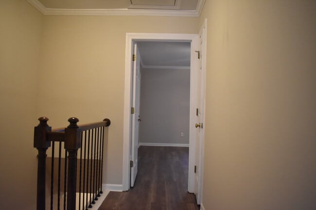 Building Photo - 23 Mt Vernon Cir