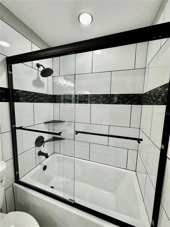 Building Photo - 460 Base Ave E