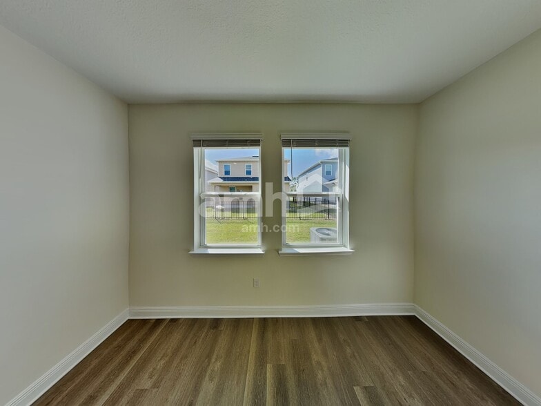 Building Photo - 5993 Sycamore Pl St