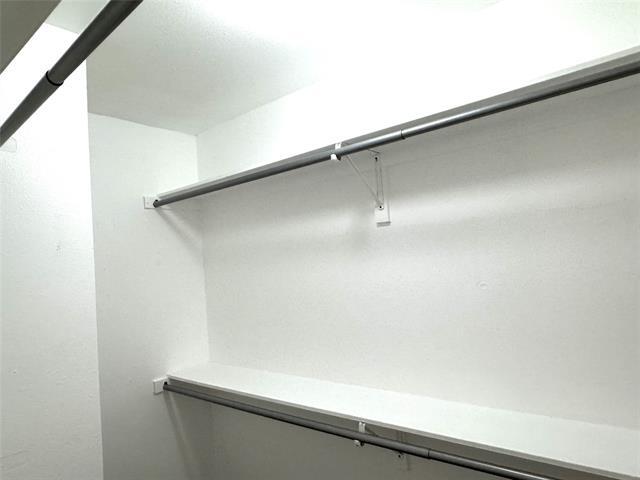 Building Photo - 1612 Fairfield Dr