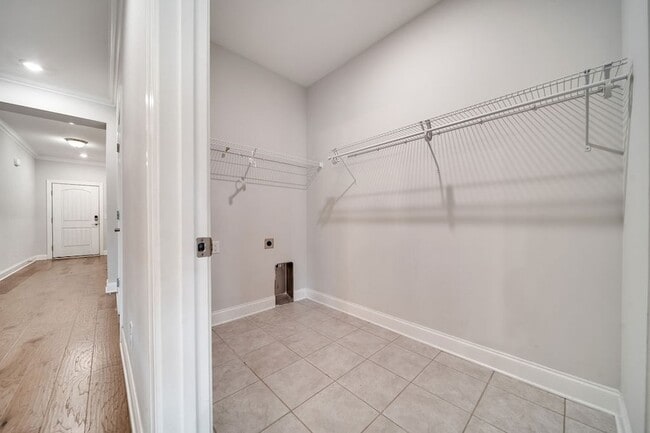 Building Photo - 1681 Boardwalk Pl